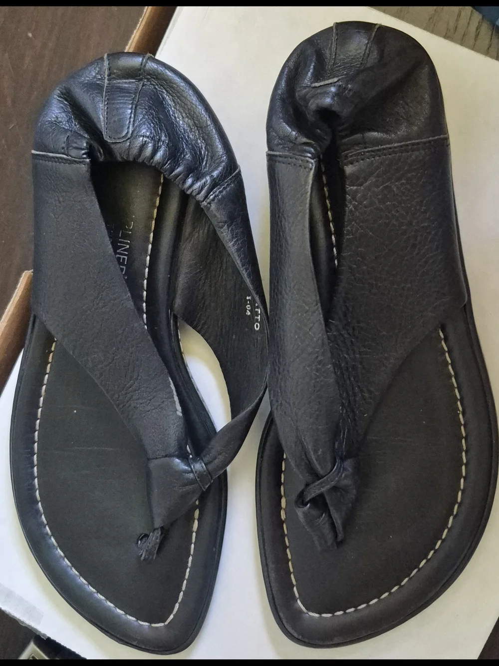Donald J. Pliner Black Leather Thong Sandals with Padded Straps